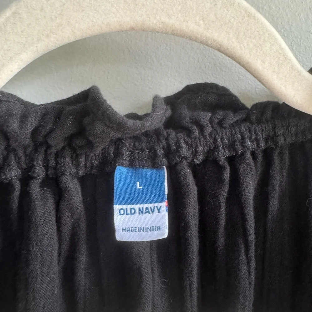 Old Navy Ruffle V-Neck Sleeveless Cotton Top, Size L - Picture 4 of 4